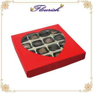 Handgemachte Candy Box mit herzförmigem Fenster
