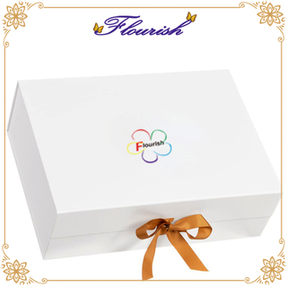 Vollfarbiges Kunstdruckpapier Babykleidung Hochzeitskleid Verpackung Geschenkbox mit Band