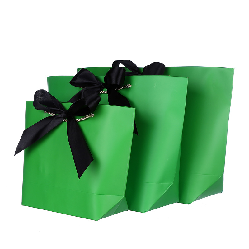 China Hersteller Großhandel Mode Shopping Papier Geschenktüten mit Band