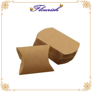 Umweltfreundliche Kissenpackung aus braunem Kraftpapier mit flachem Pack