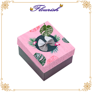 Starre quadratische Pappschmuck Geschenkbox mit Fliege Dekoration
